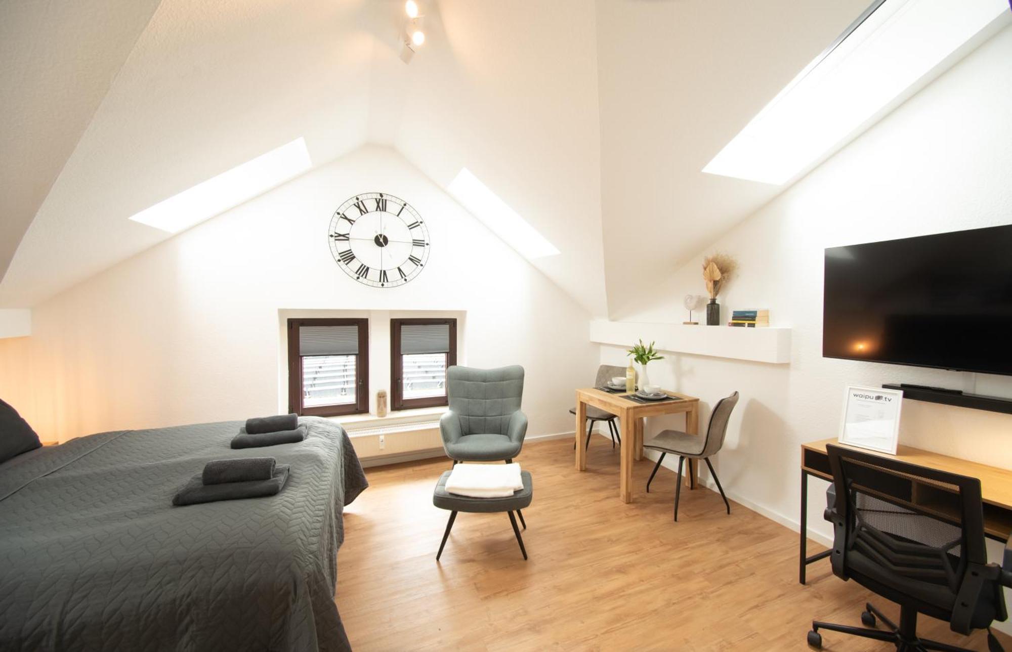 Sweethome - Zentral - Kueche & Parkplatz, Wifi Halle  ภายนอก รูปภาพ
