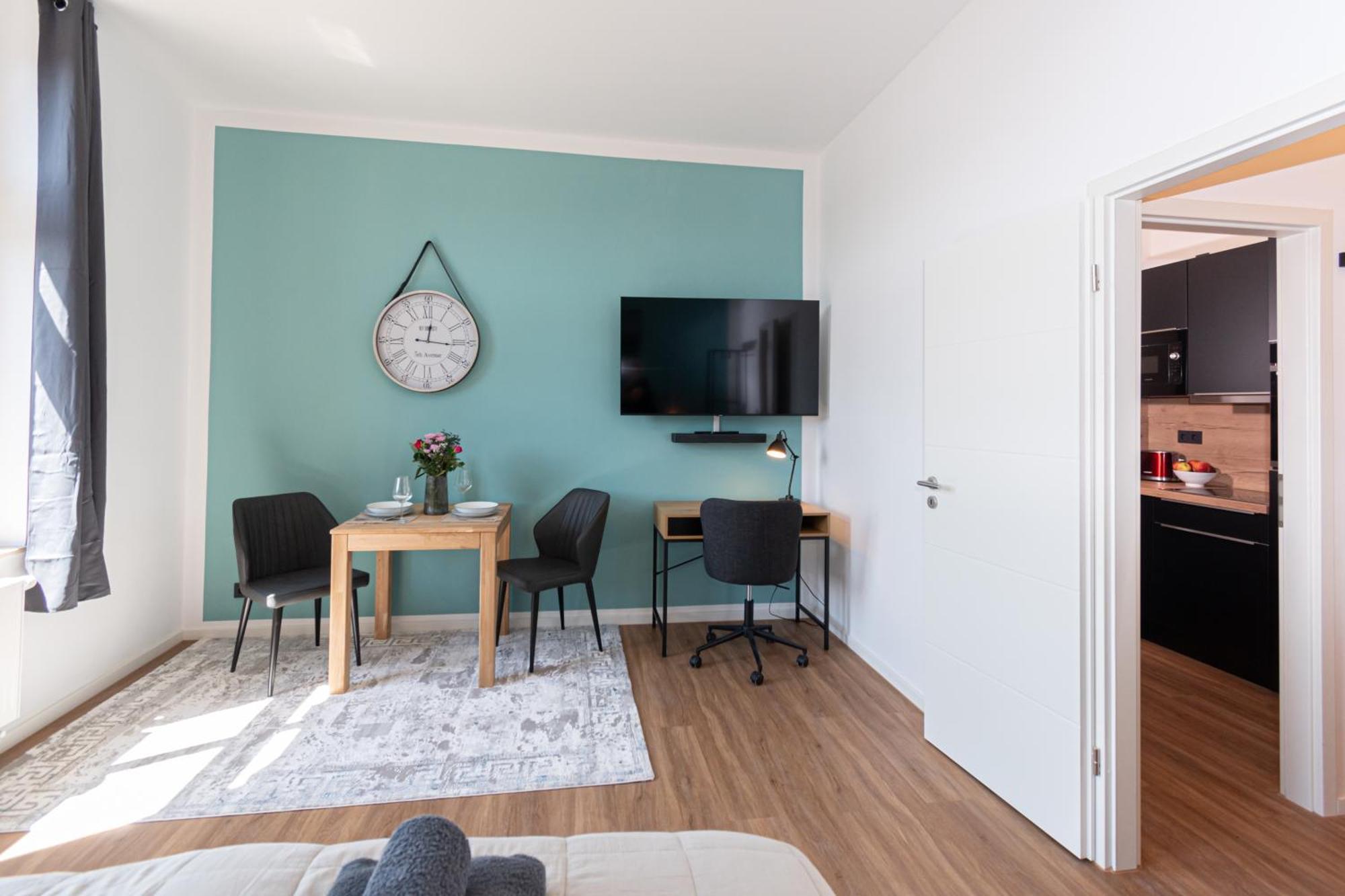 Sweethome - Zentral - Kueche & Parkplatz, Wifi Halle  ภายนอก รูปภาพ