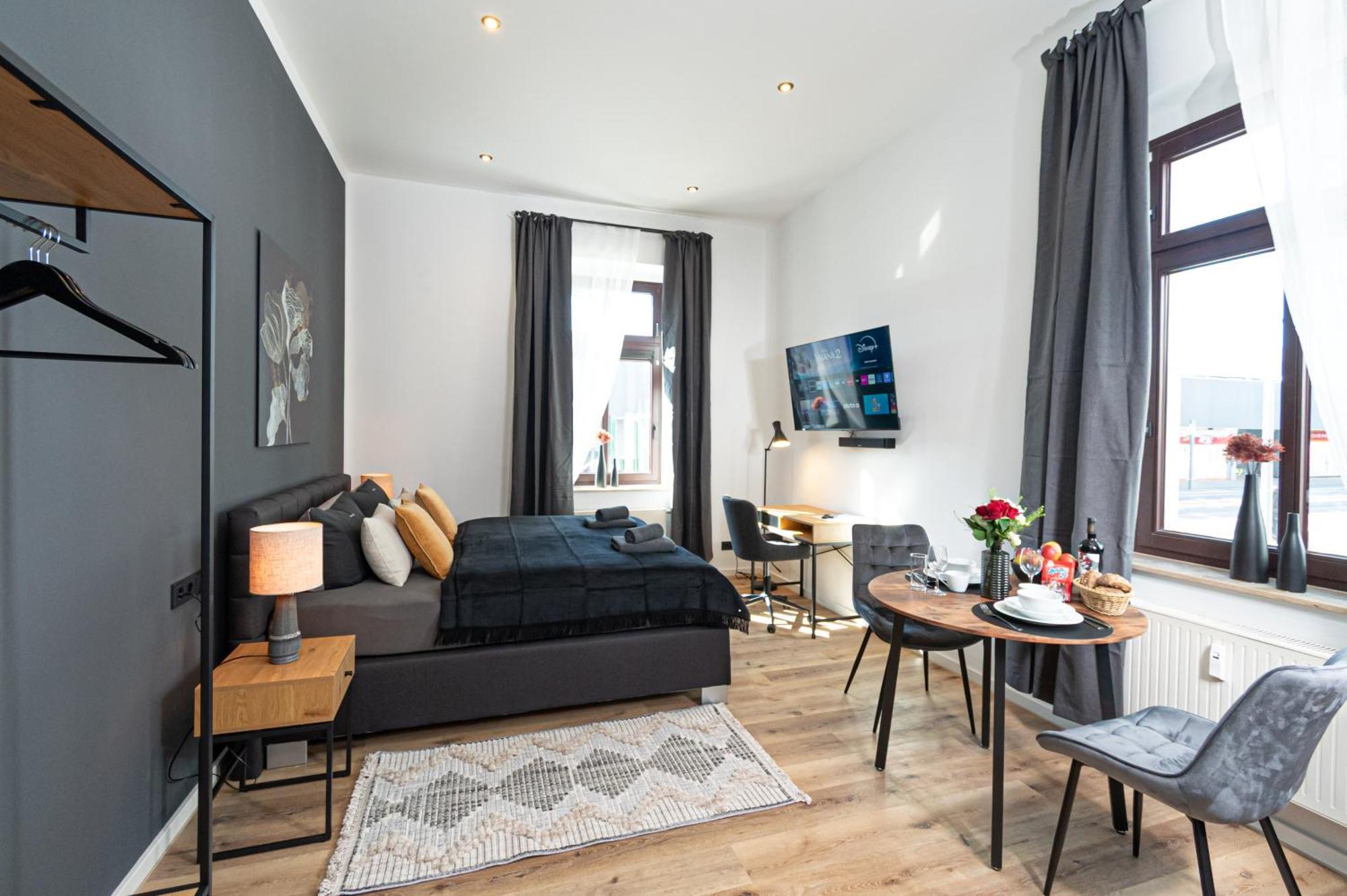 Sweethome - Zentral - Kueche & Parkplatz, Wifi Halle  ภายนอก รูปภาพ